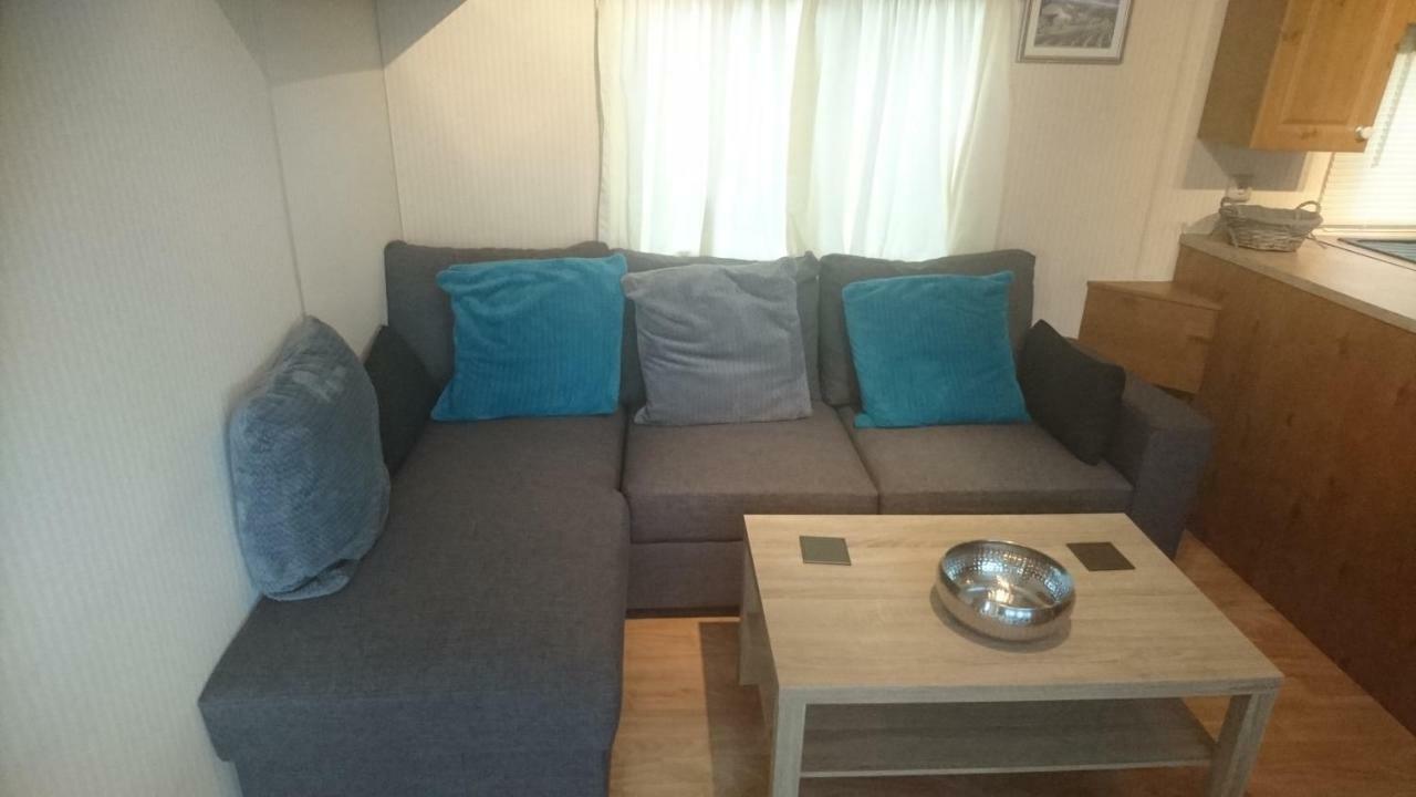Mobile Home In Frejus, South Of France Kültér fotó